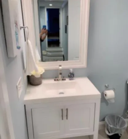 Nice Bedroom Next Fells Point-2