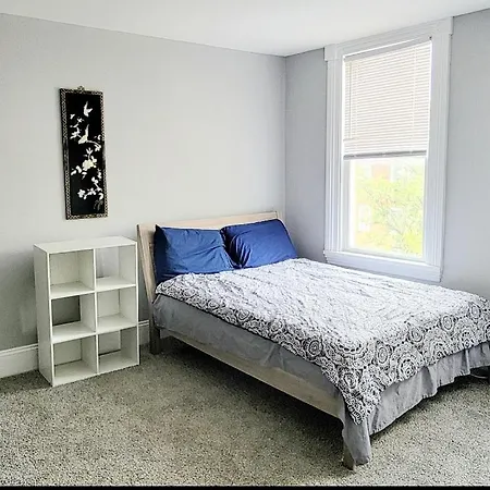 Budget Bed Room Near Downtown Inner Harbor W Free Parking-2