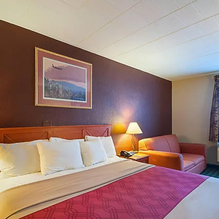 Quality Inn Near Pimlico Racetrack-3